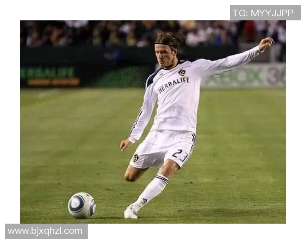 足球明星射门技巧解析多种射门方式及其特点详解